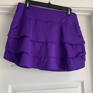 Cute ruffled athleta golf skirt